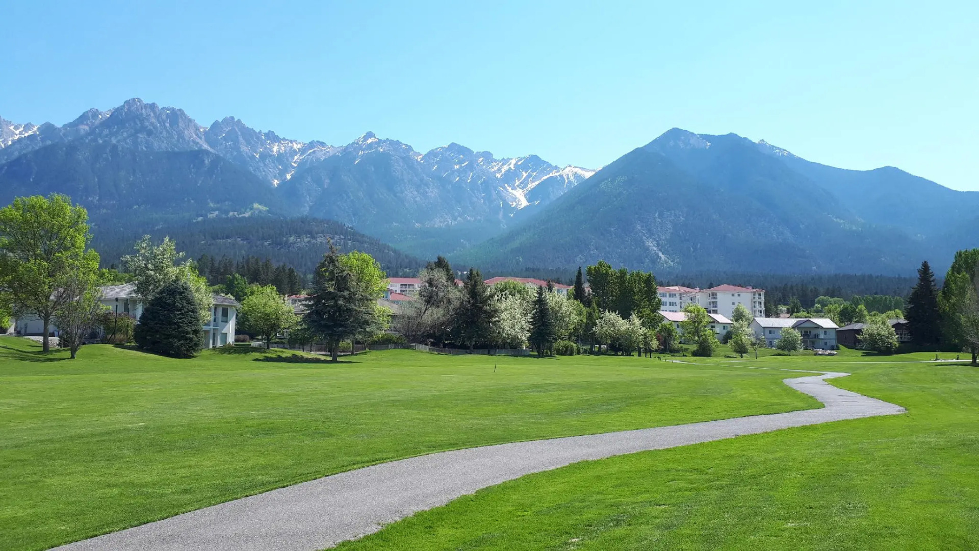 Mountain View Resort and Suites at Fairmont Hot Springs
