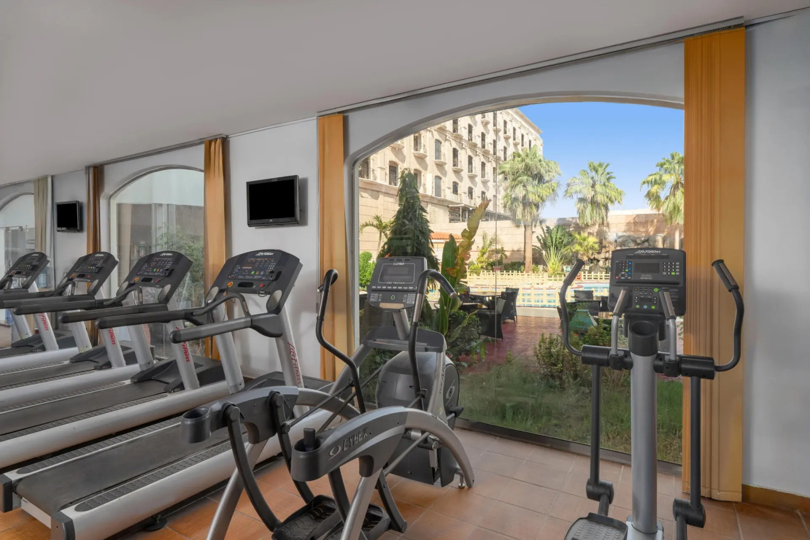 Отель Move Inn Jeddah