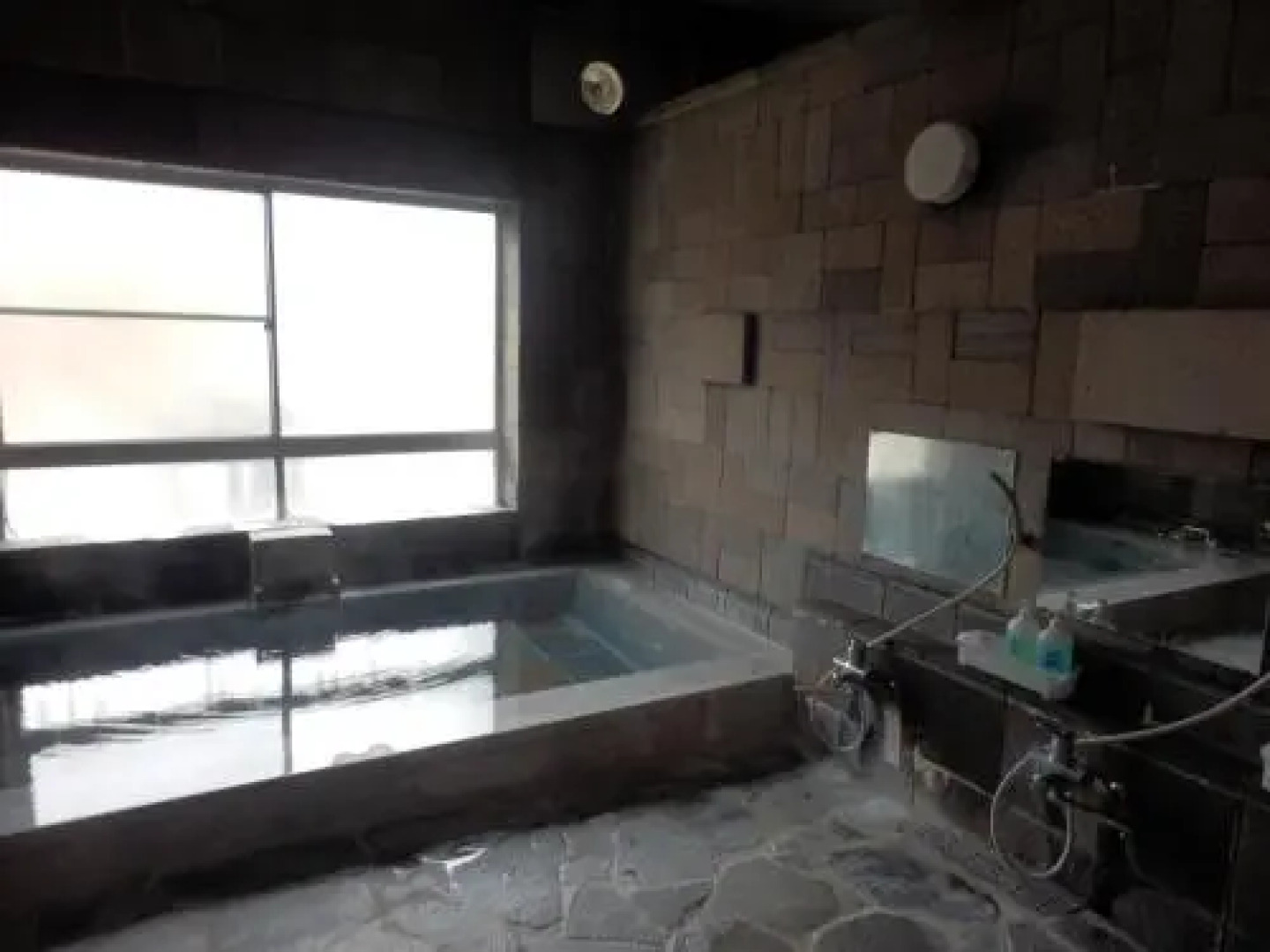 Hotel Weisser Hof Happei