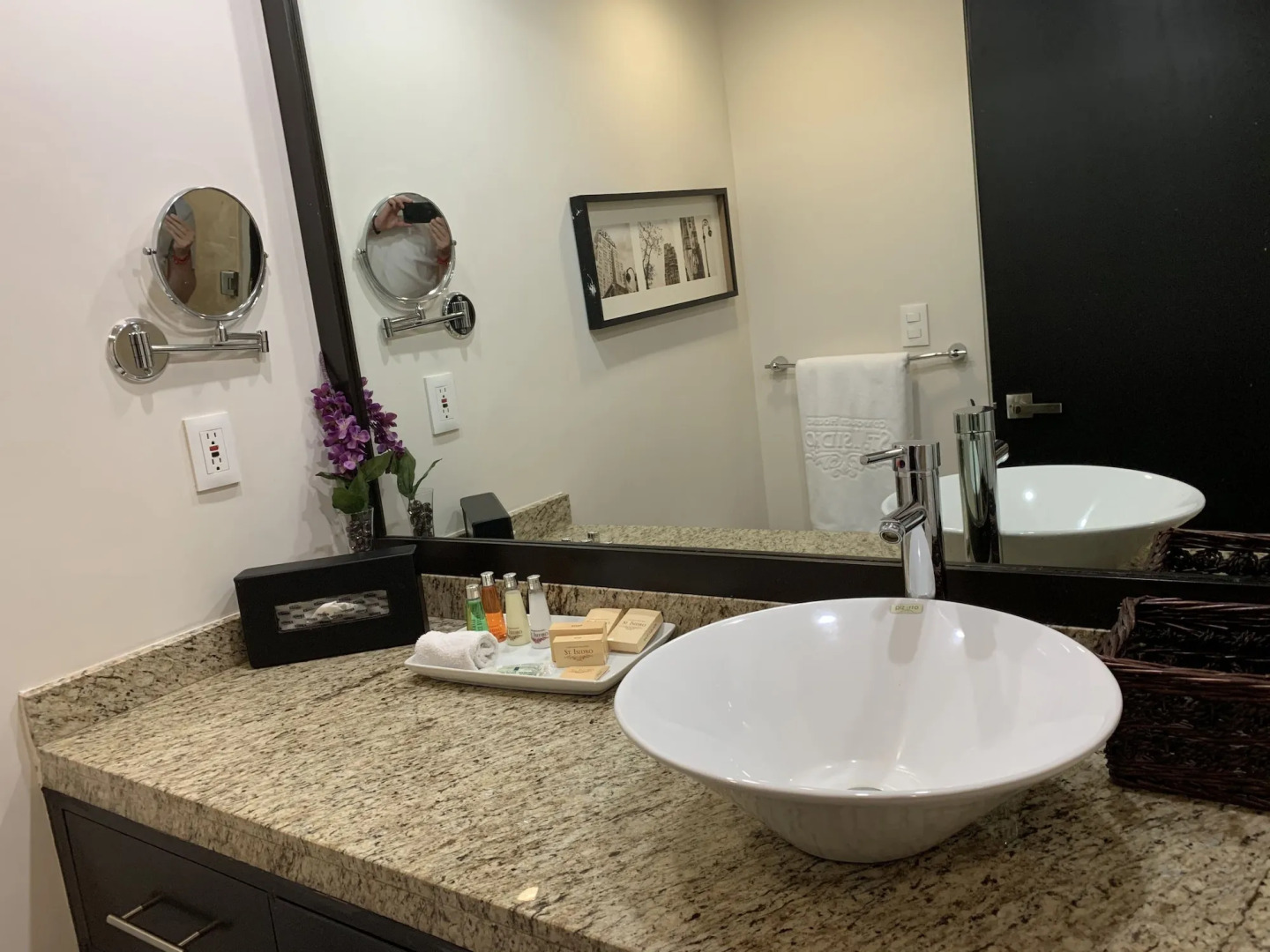 St Isidro Suites Corporate Housing SPA & Wellness Center