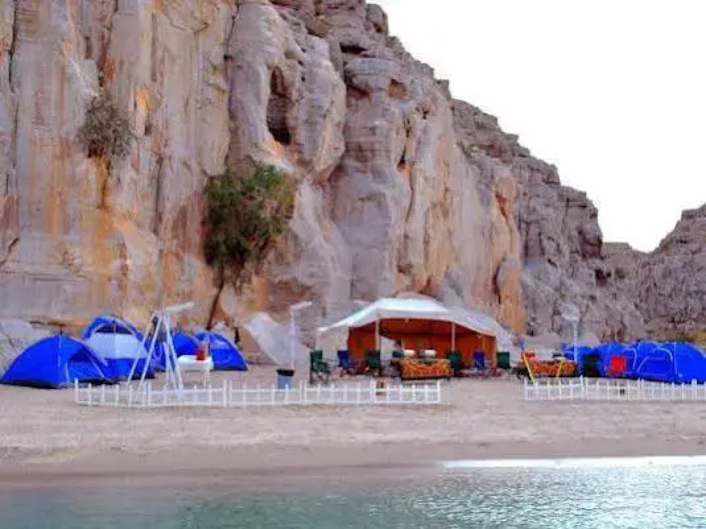 Khasab Musandam Dhow Cruise & Camping