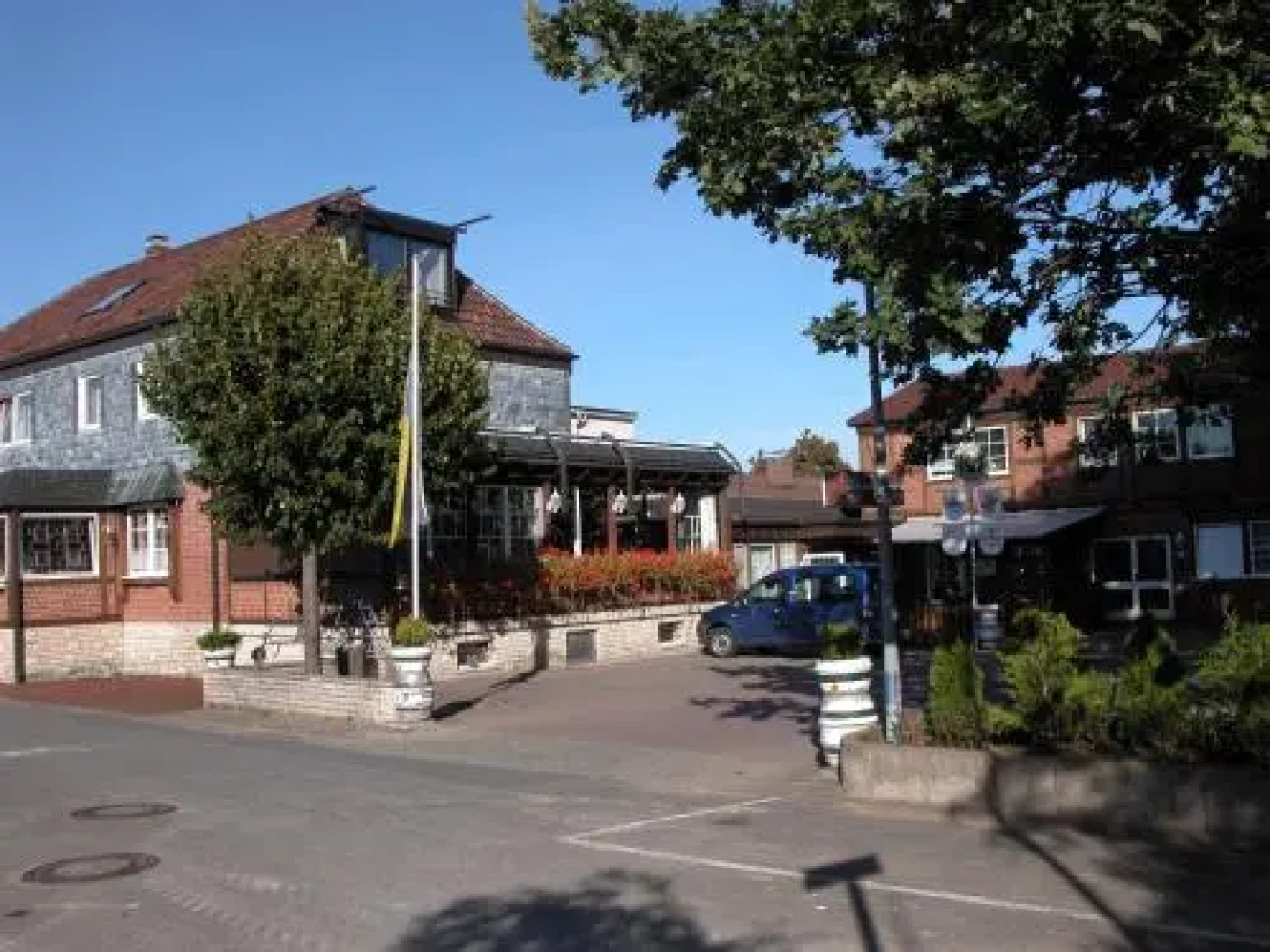 Alter Dorfkrug Am Kanal