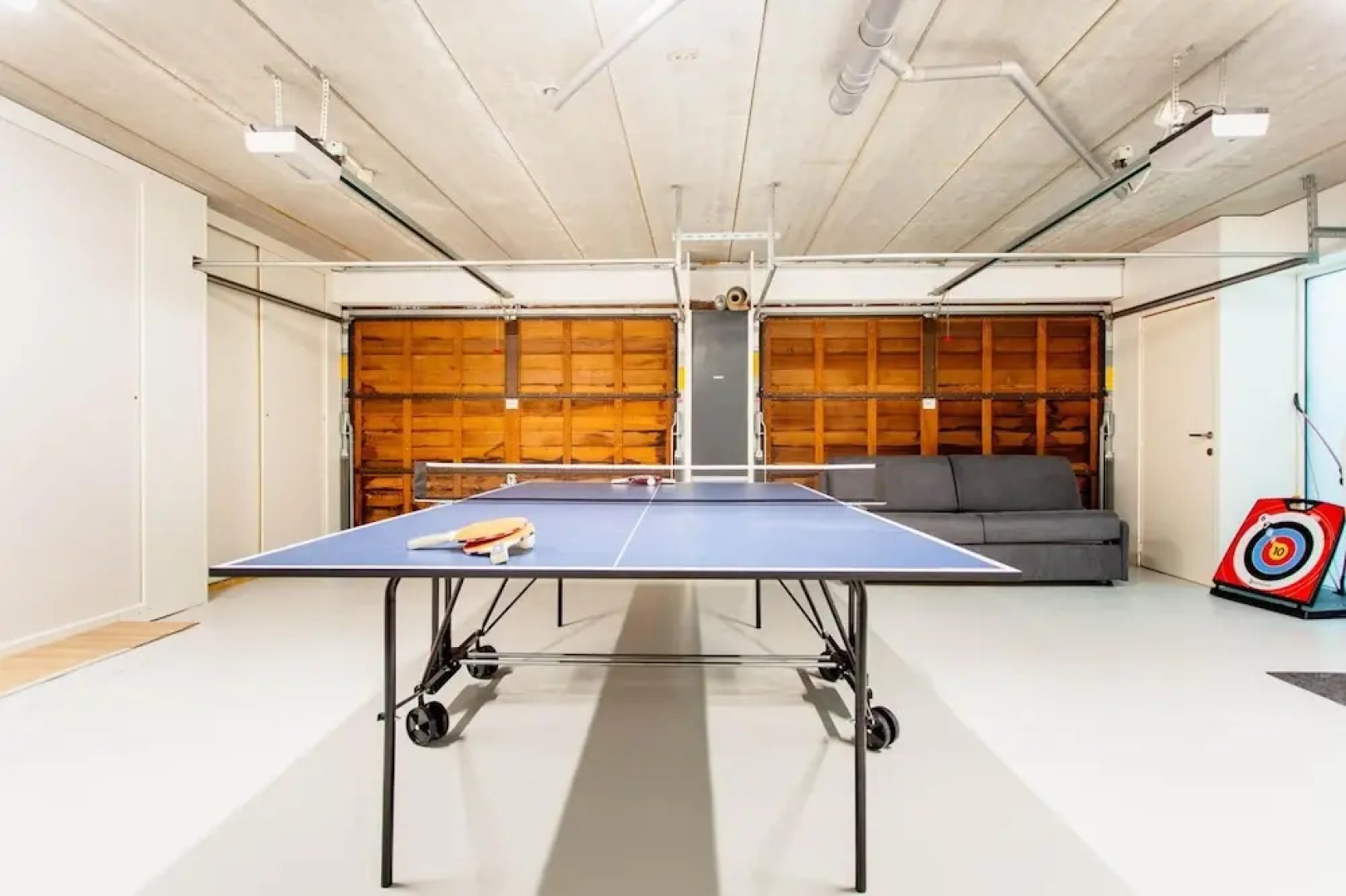 Lanaken Retreat Pool Jacuzzi and Sauna