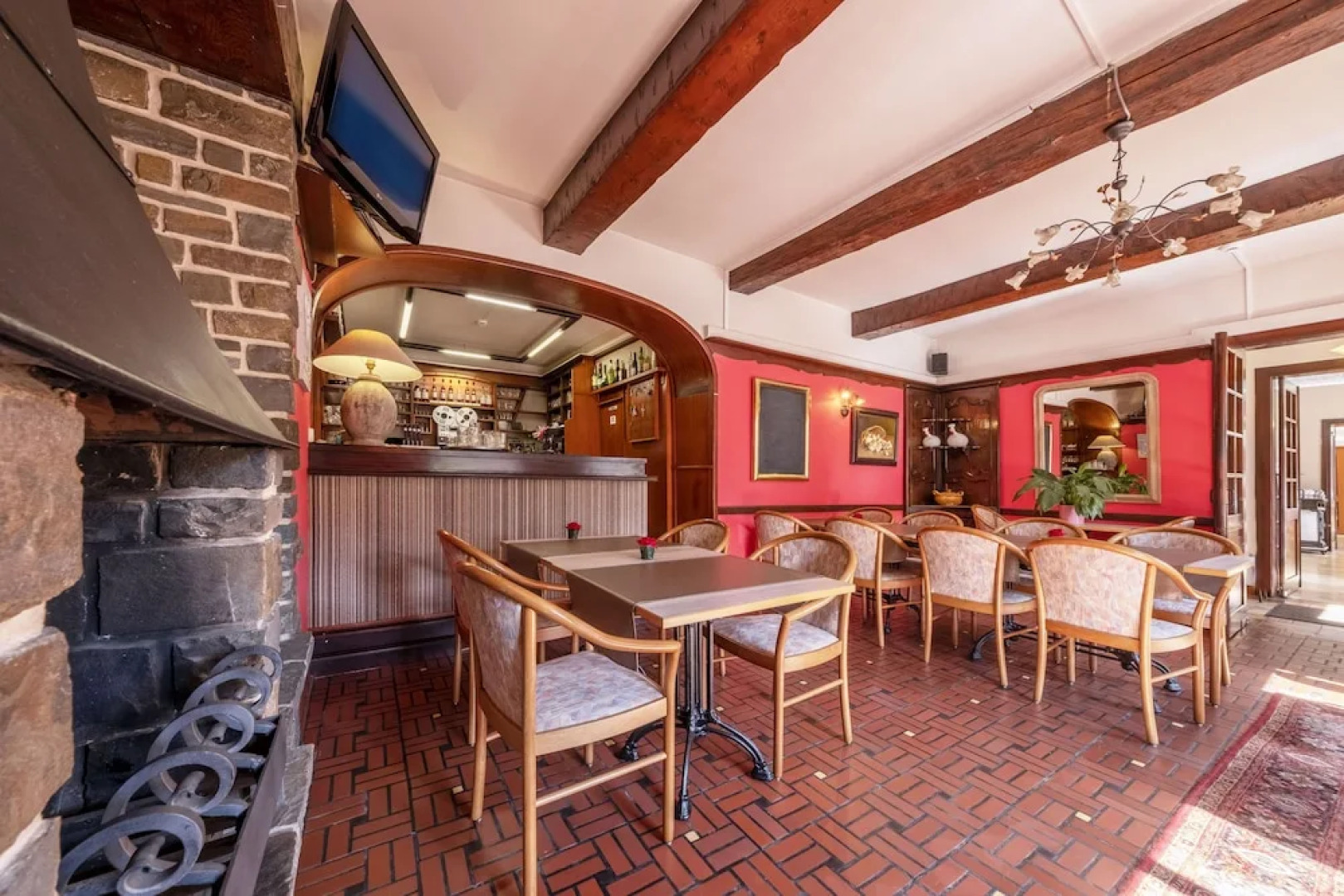 Hostellerie La Villa Des Roses