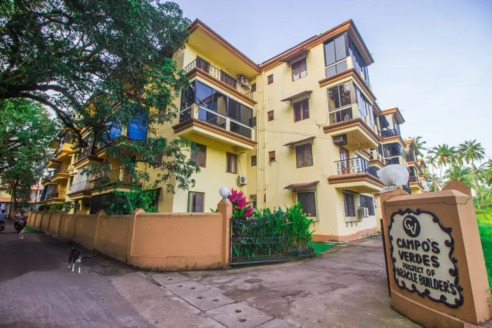 OYO Home 18705 Elegant 2BHK