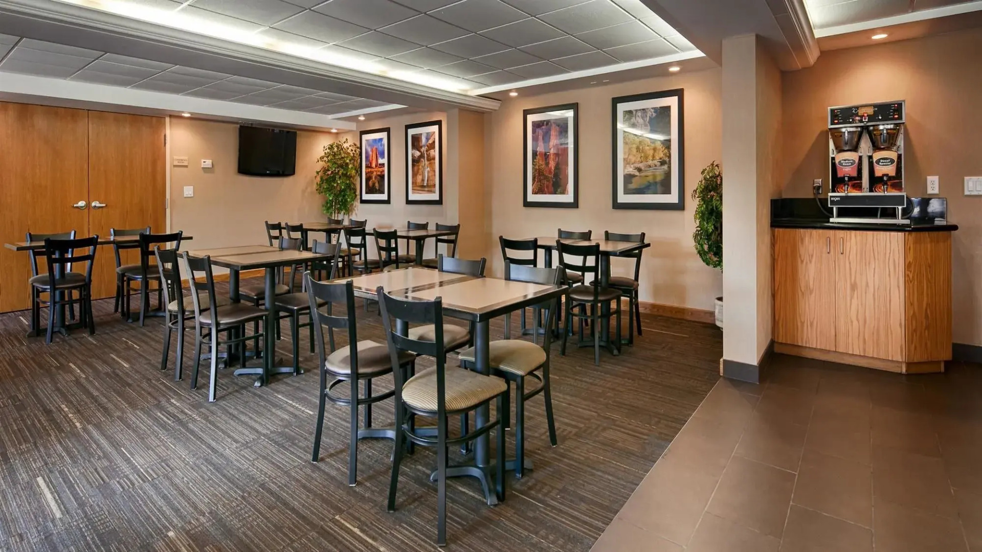 Best Western Town and Country Inn