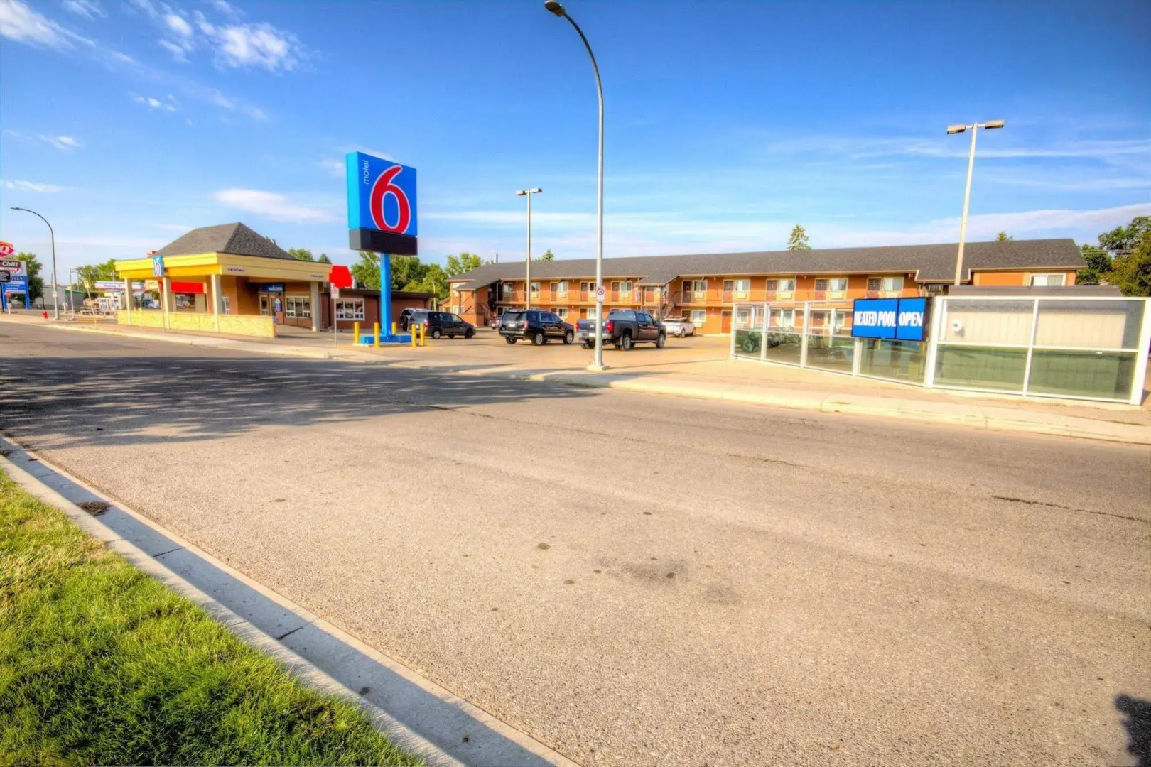 Motel 6 Lethbridge, AB