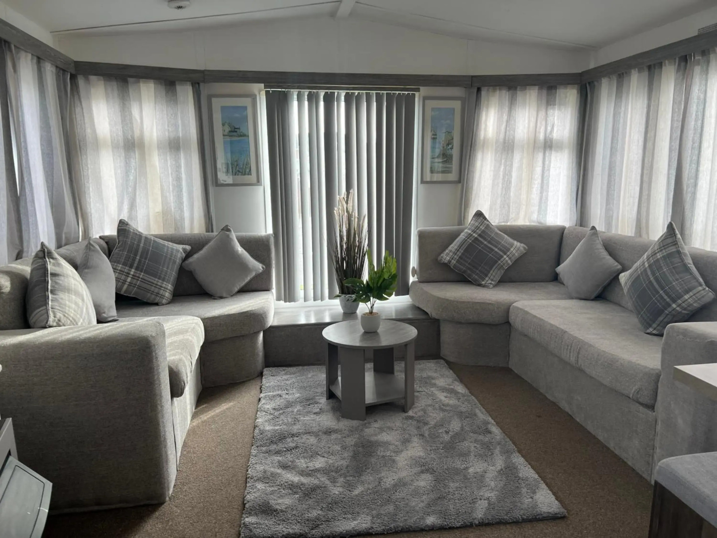 Forest & beach access Naish park