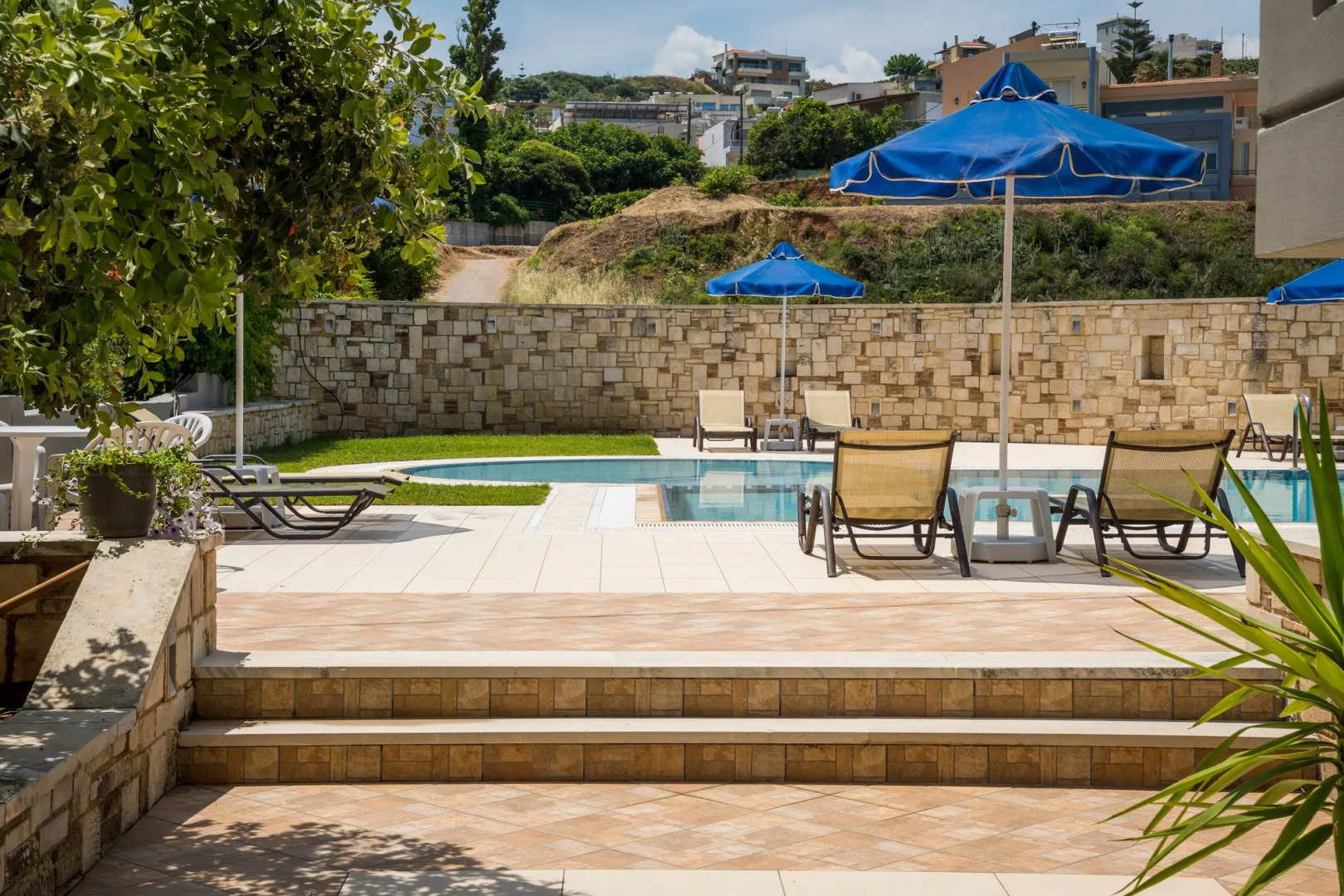 Irini Stalos Apartments