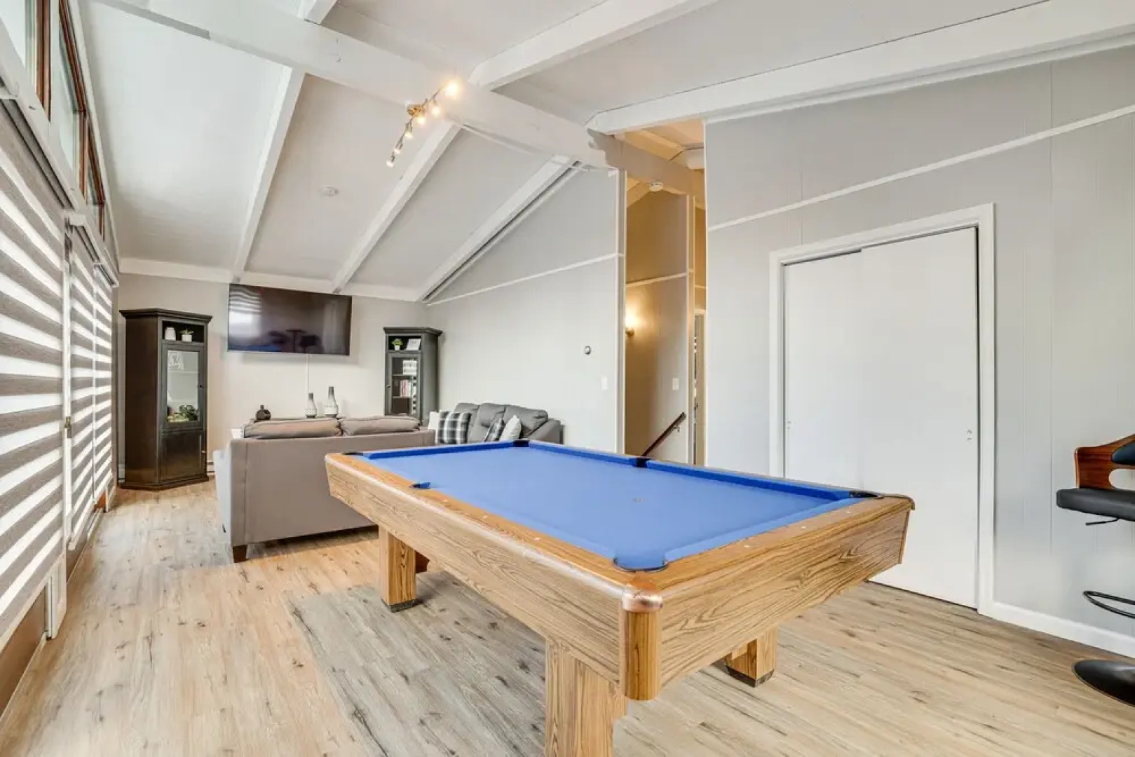 Tobyhanna Home w/ Private Hot Tub & Pool Table!