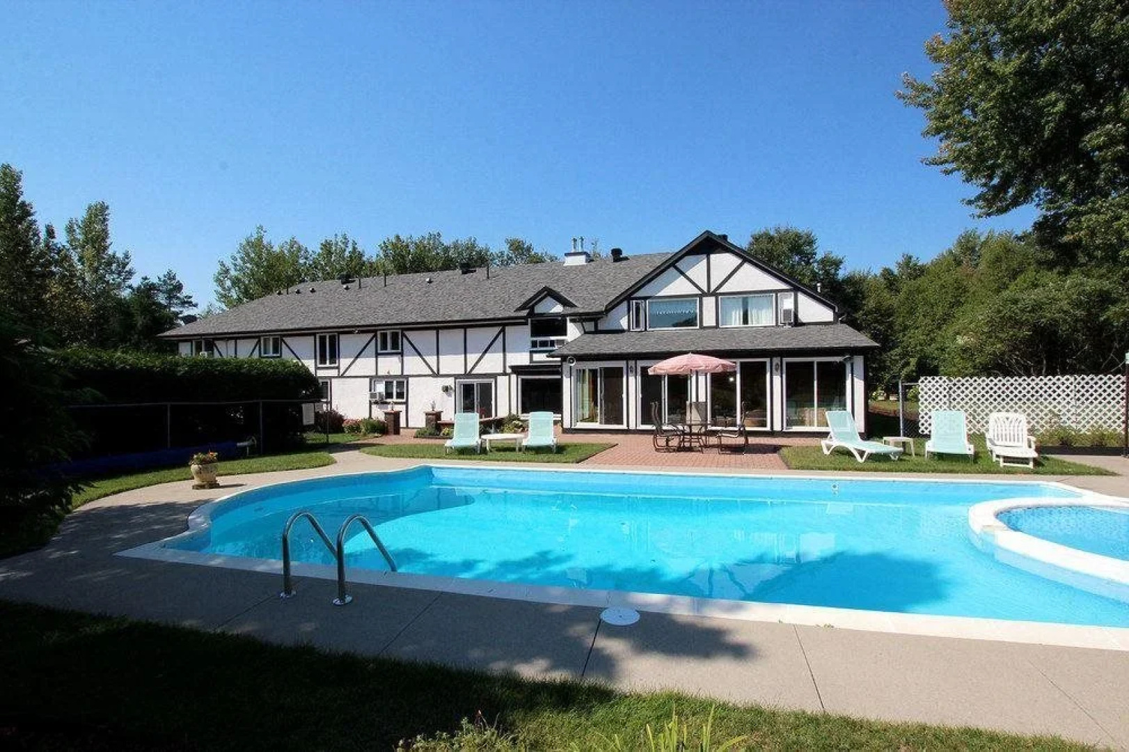 The Bourget Inn & Spa