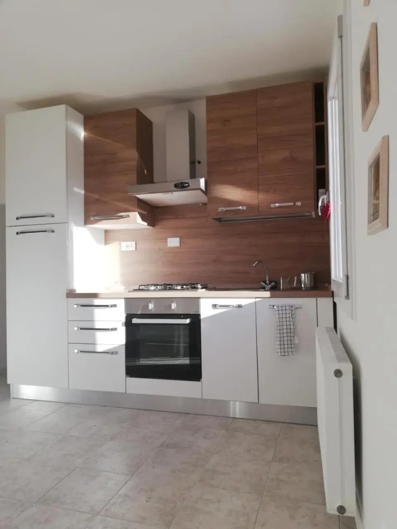 45 Minutes To Venice - by Flora