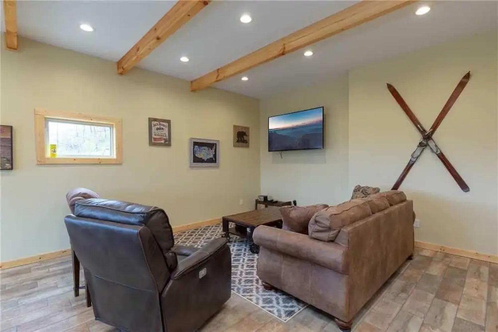 Hello Smokys - Two Bedroom Cabin