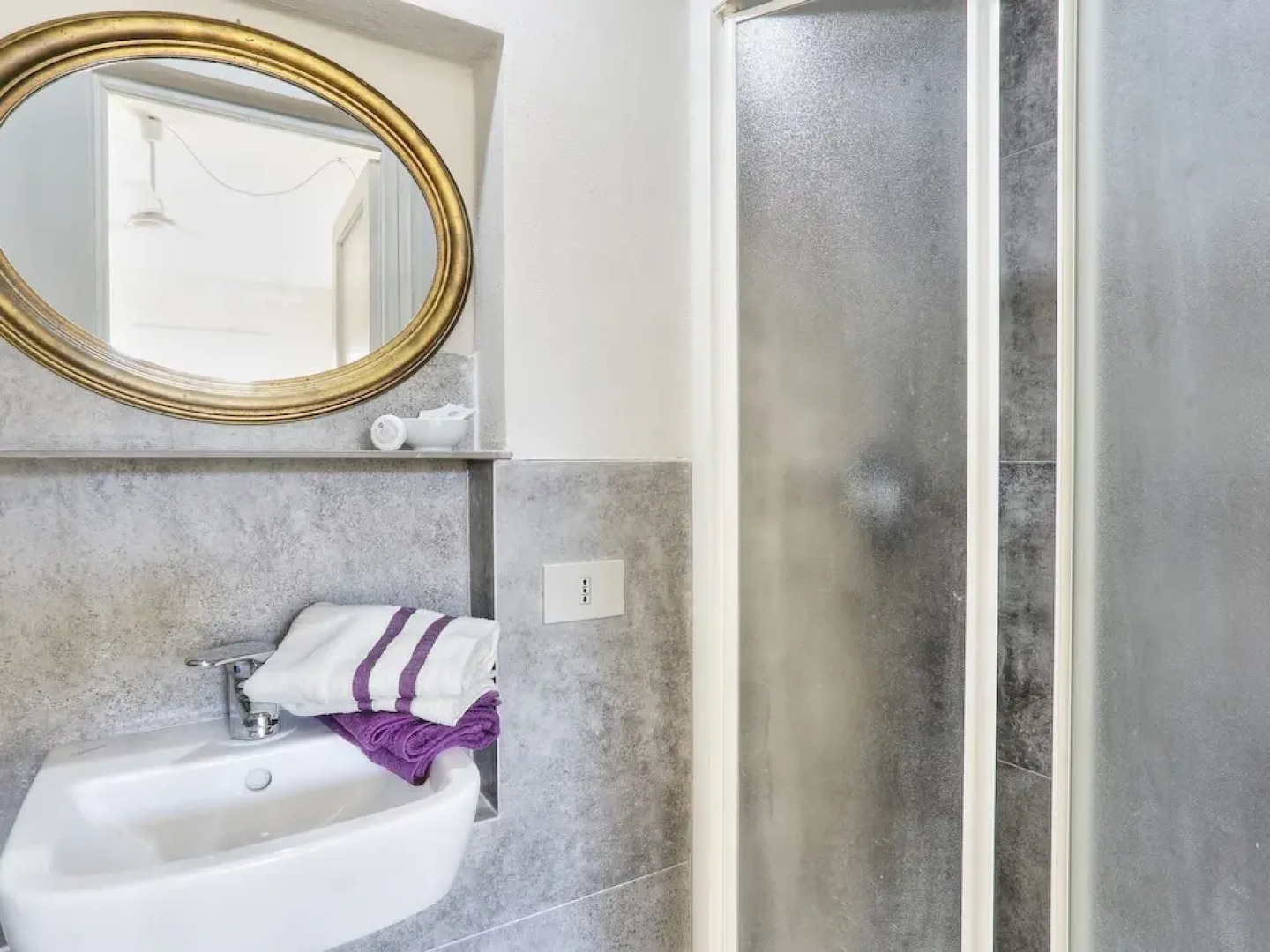 Spacious Cottage in Palaia With Private Pool