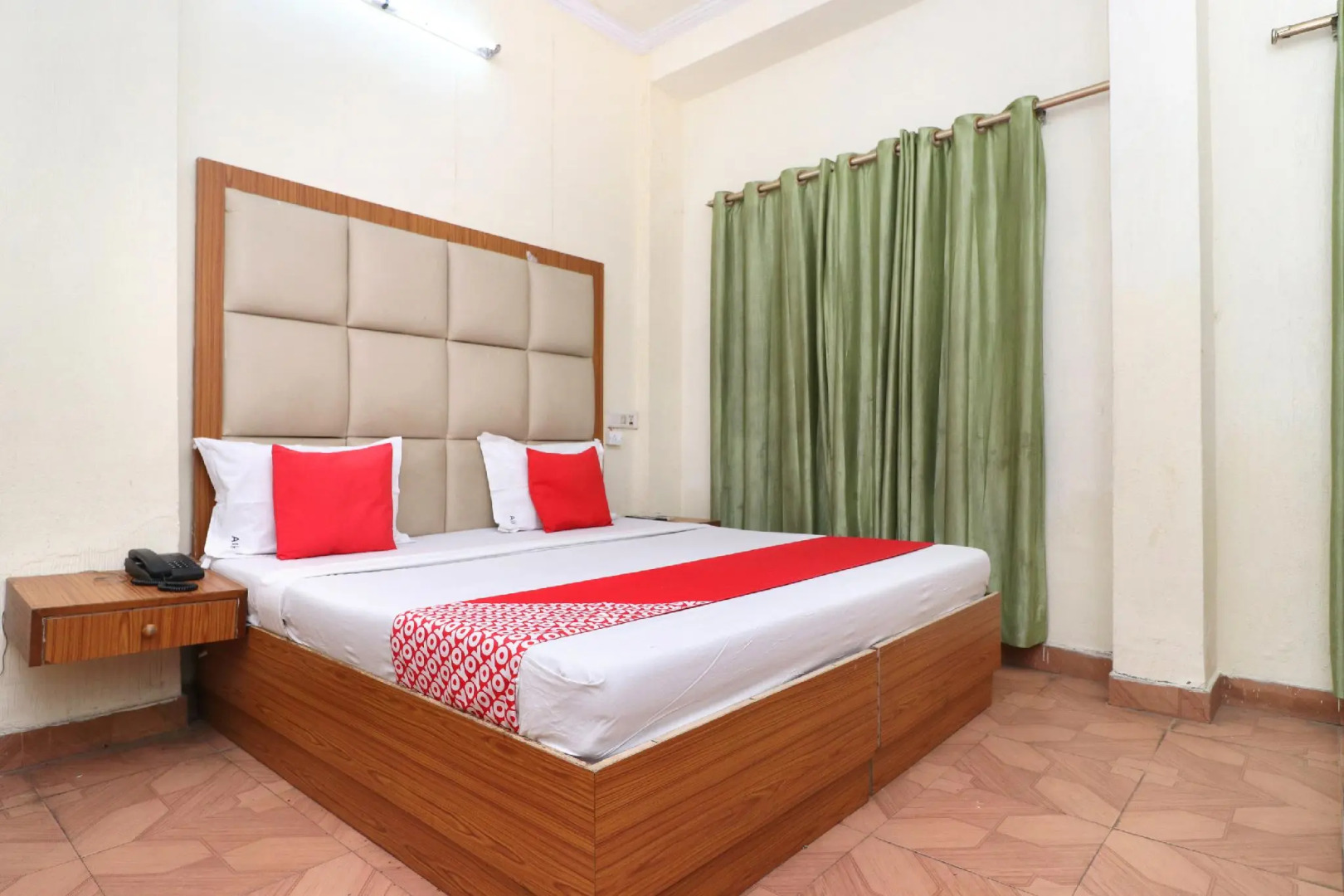 OYO 22255 Abhi International