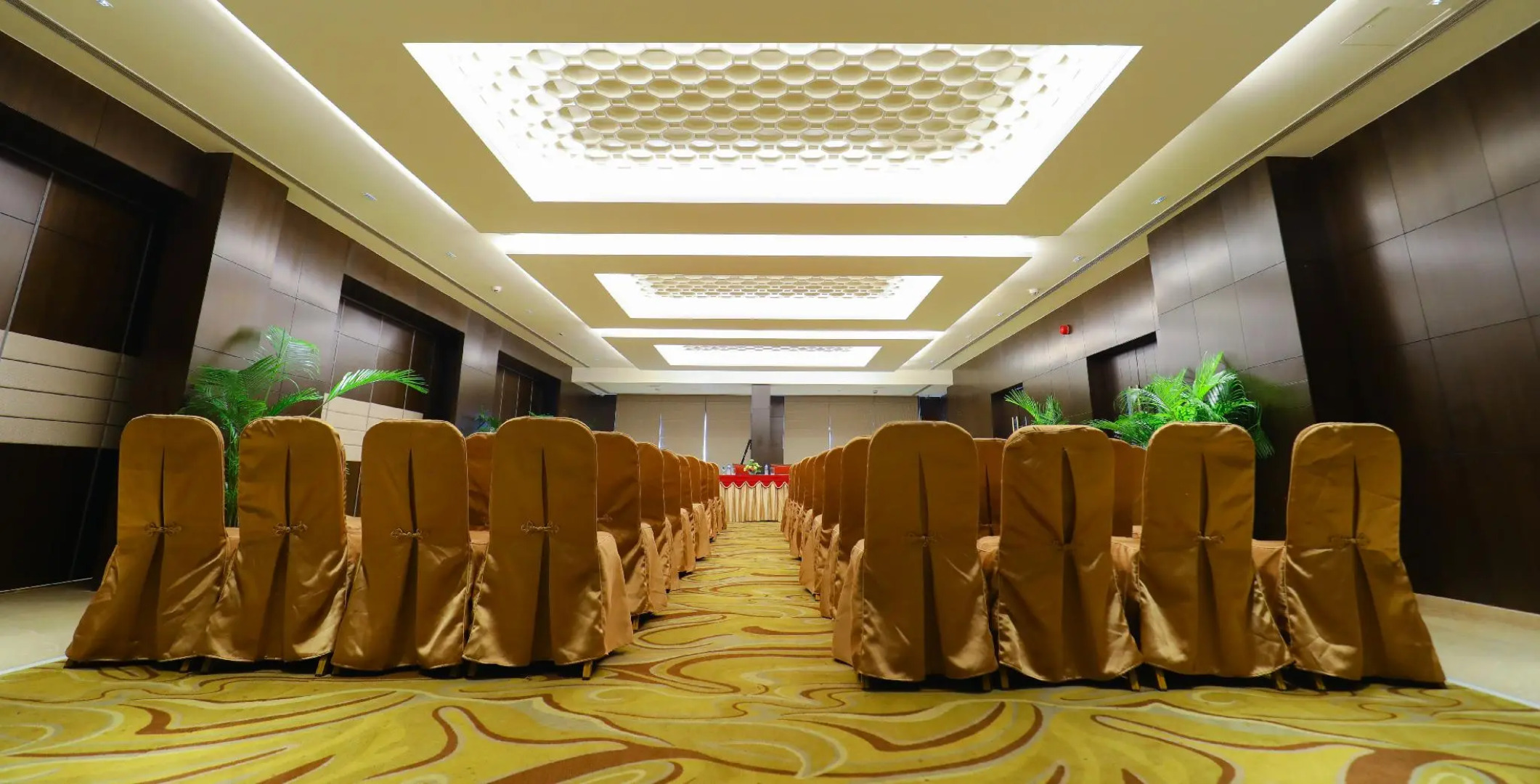 The Crown - IHCL SeleQtions