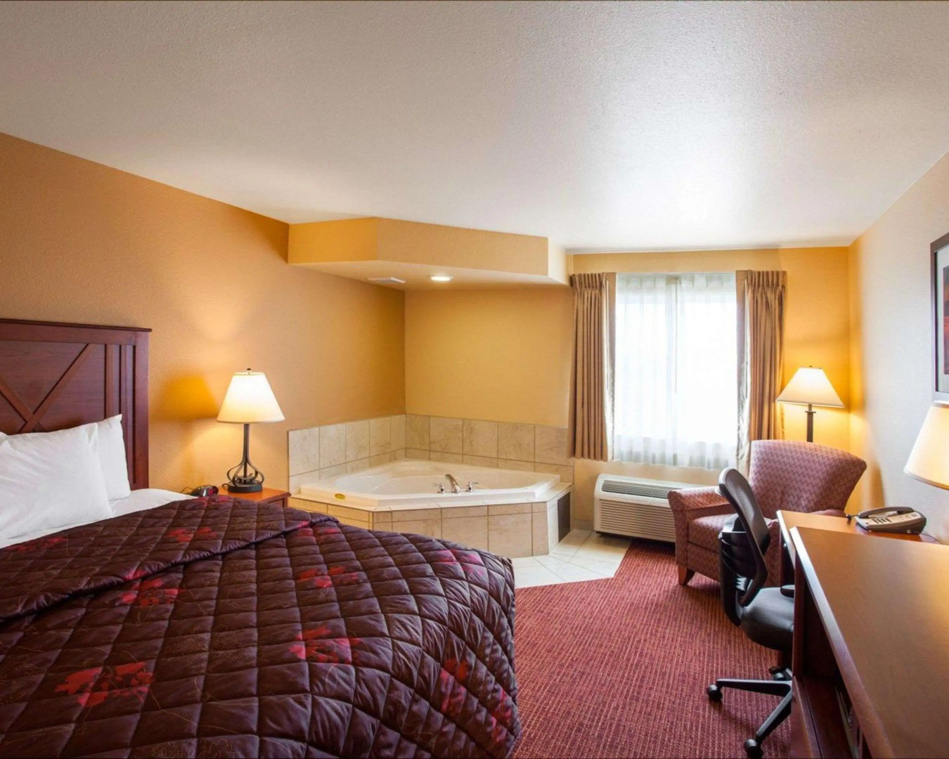 Rodeway Inn & Suites Phillipsburg