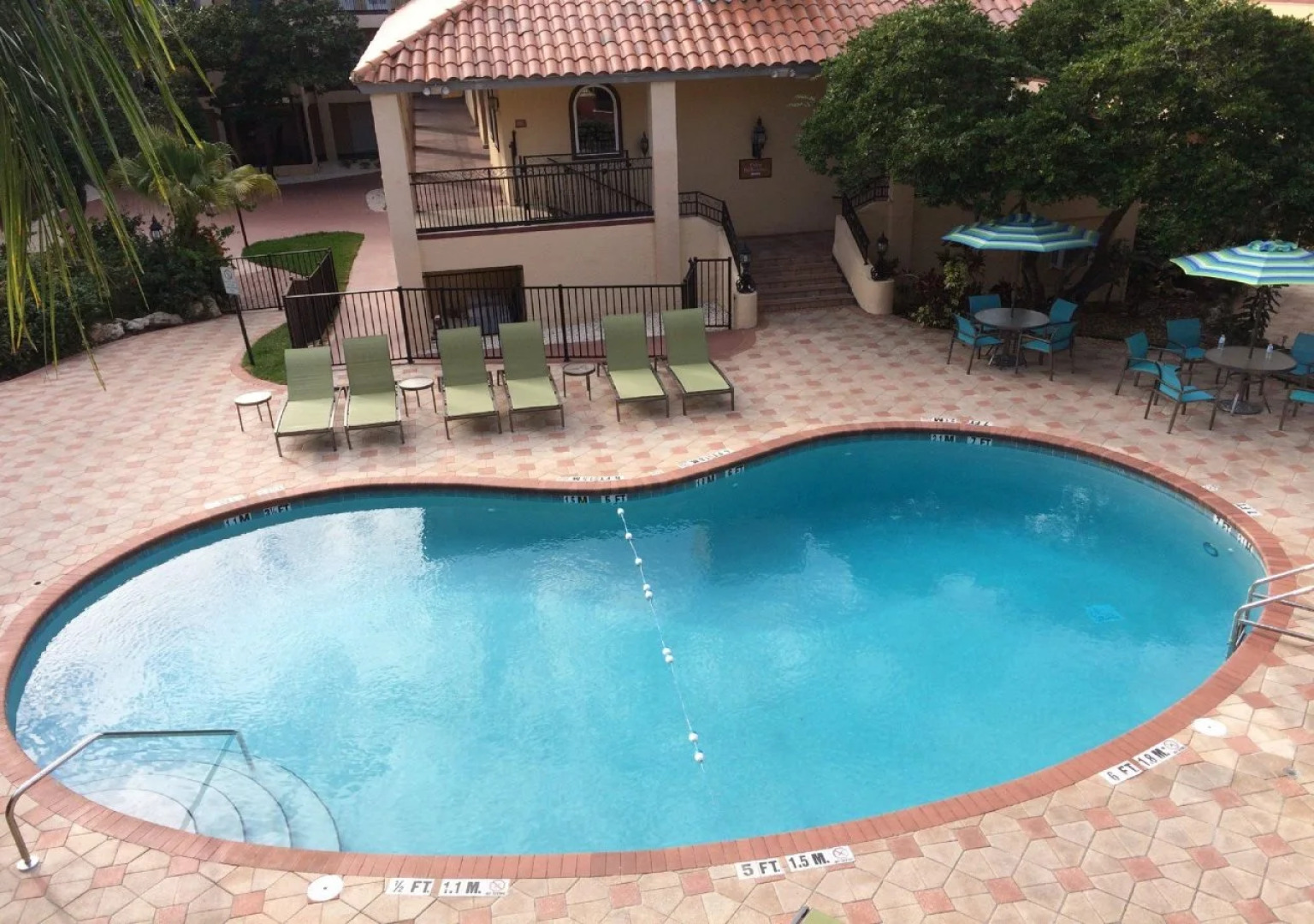 Red Roof Inn PLUS+ & Suites Tampa