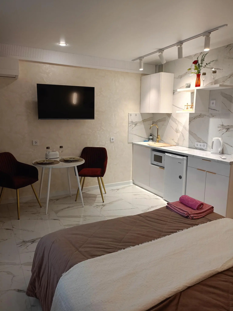 Апартаменты на Братьев Ткачевых 15