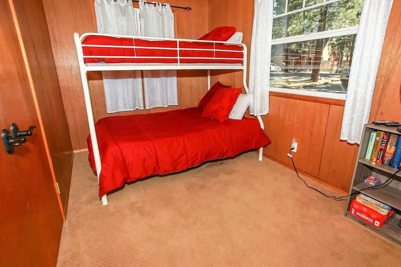 1668 - Finch Nest by RedAwning