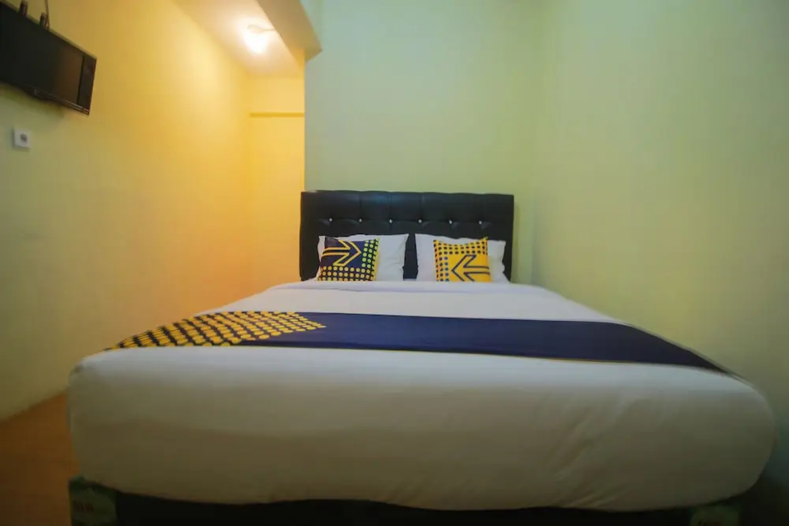 SPOT ON 2305 Andys Nur Penginapan