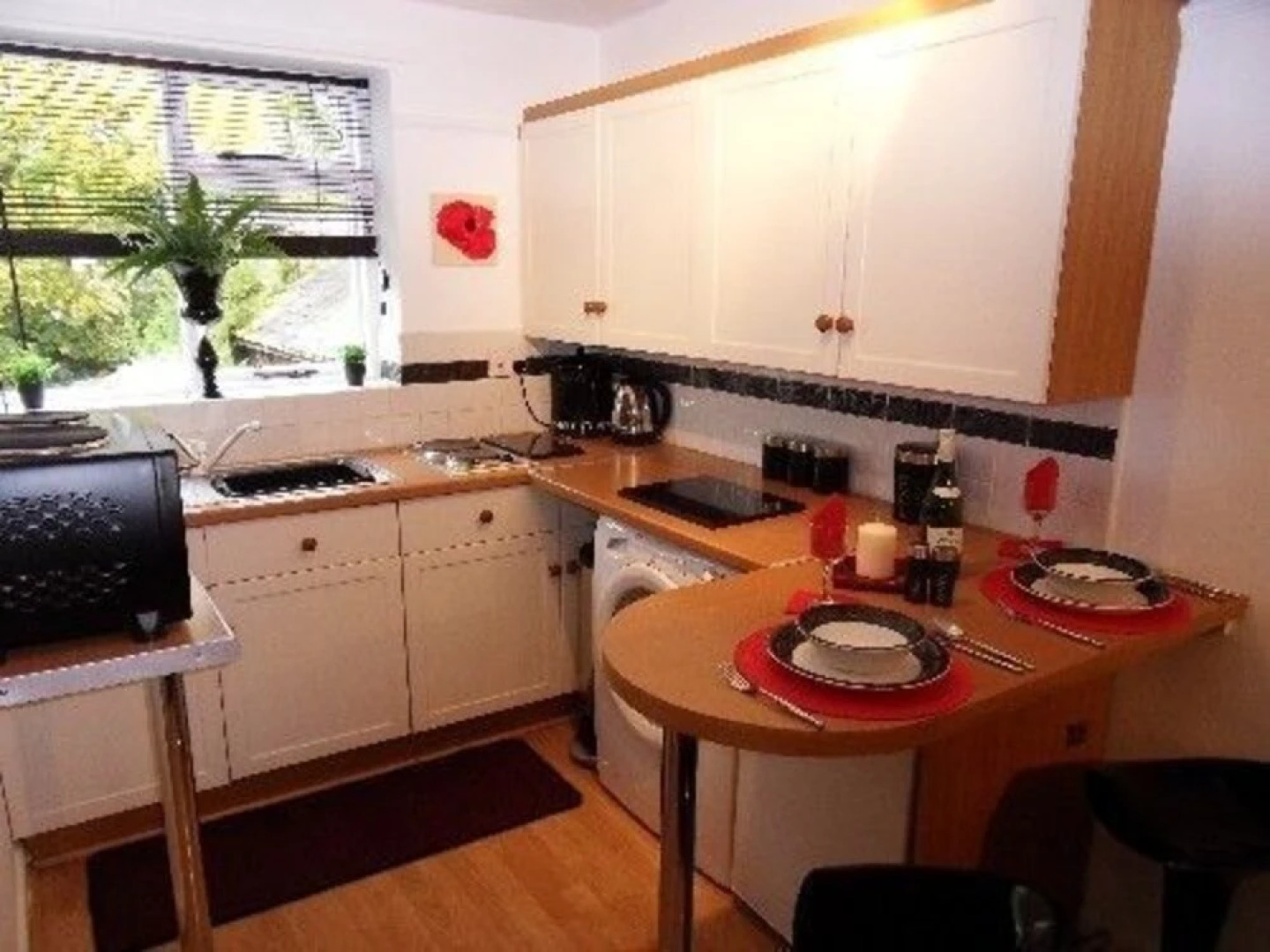 Holly House Bed & Breakfast