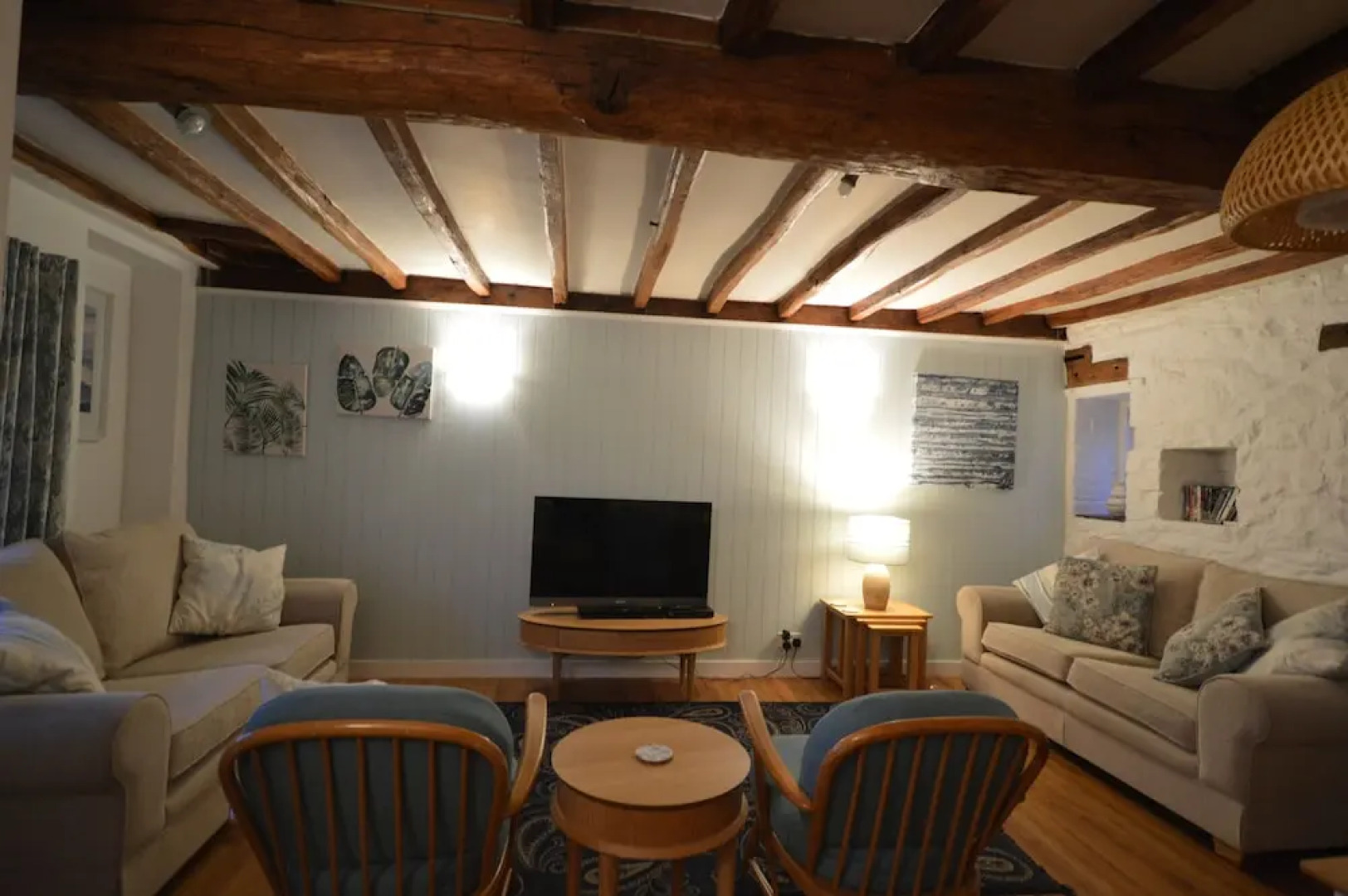 Whitewells Farm Cottages