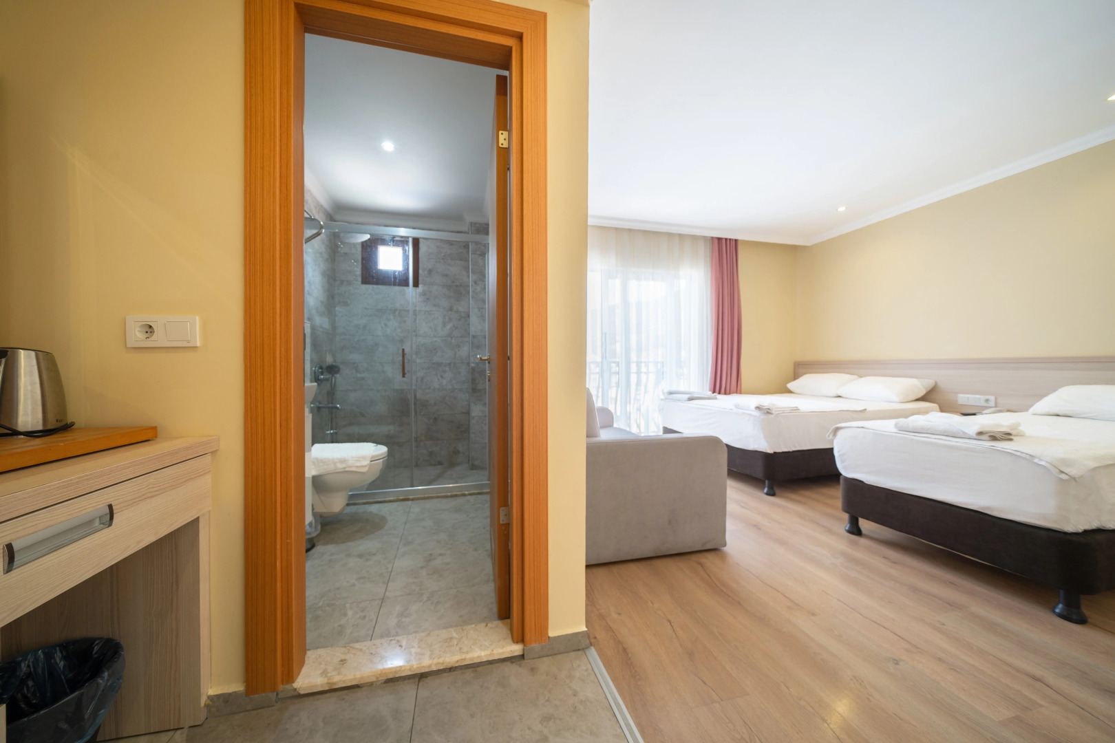 Magic Tulip Beach Hotel