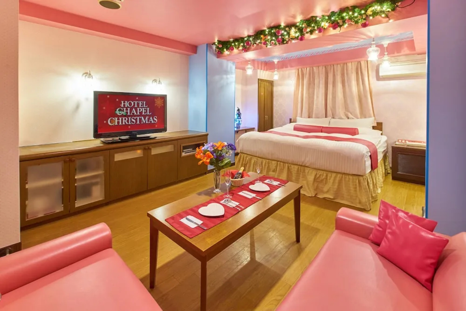Hotel Blan Chapel Christmas Narita (Love Hotel)