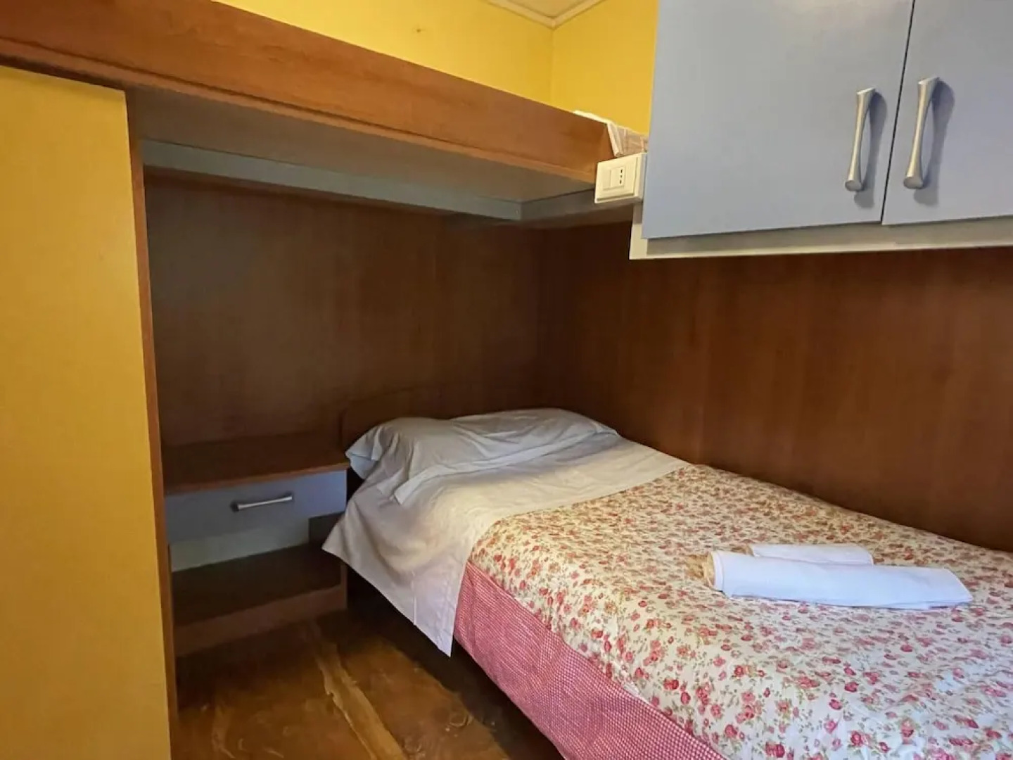 Snug Mobile Home in Toscana With Garden