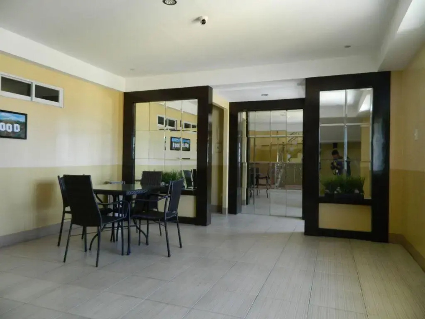 Hollywood Suites and Resort - Bancal