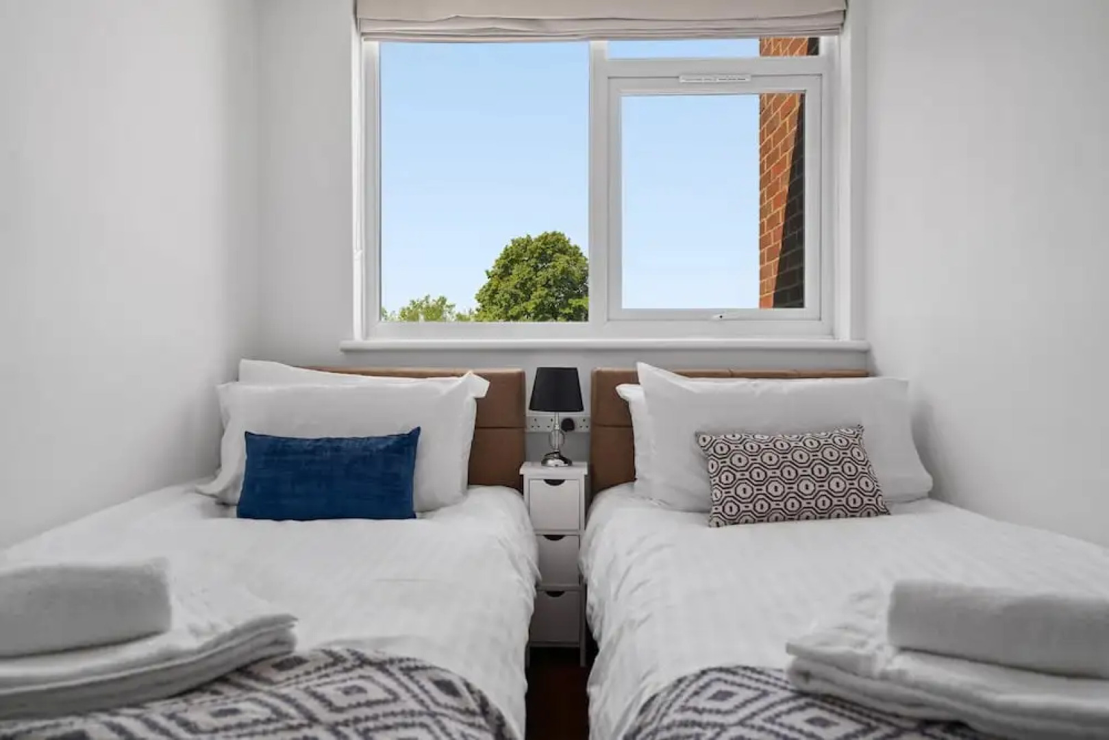 Gatewick Duplex Serviced Apartment