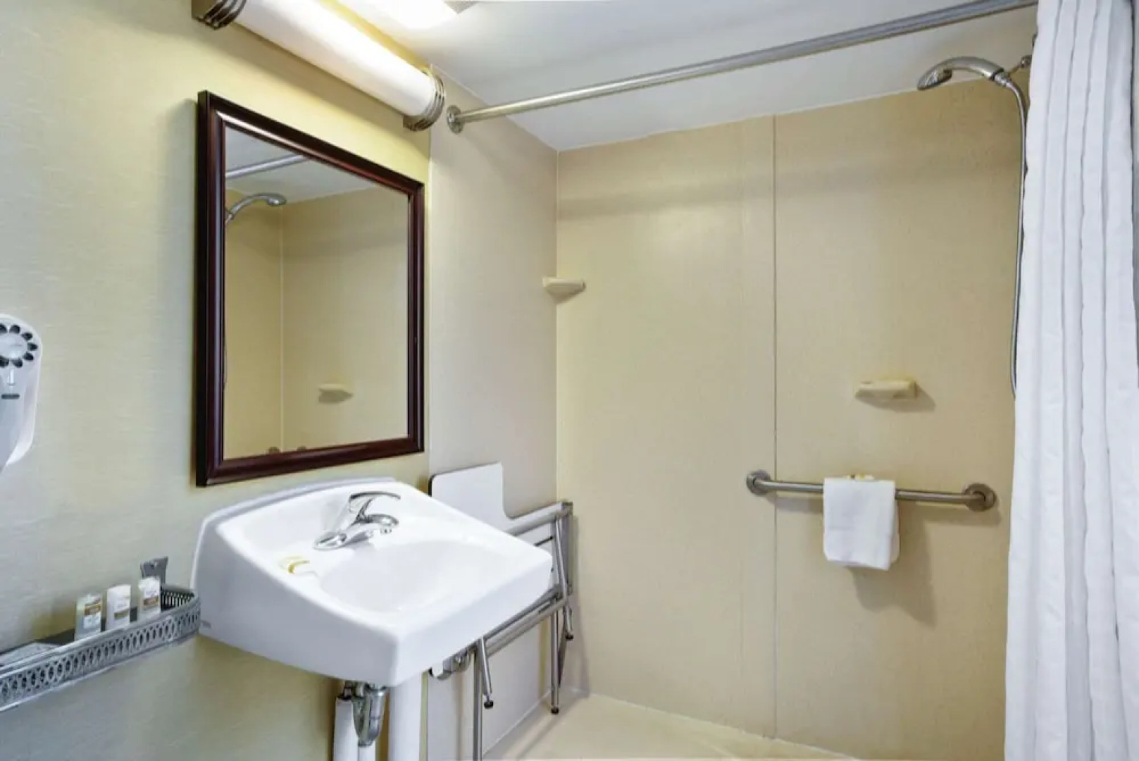 Hampton Inn Manchester Downtown, Nh