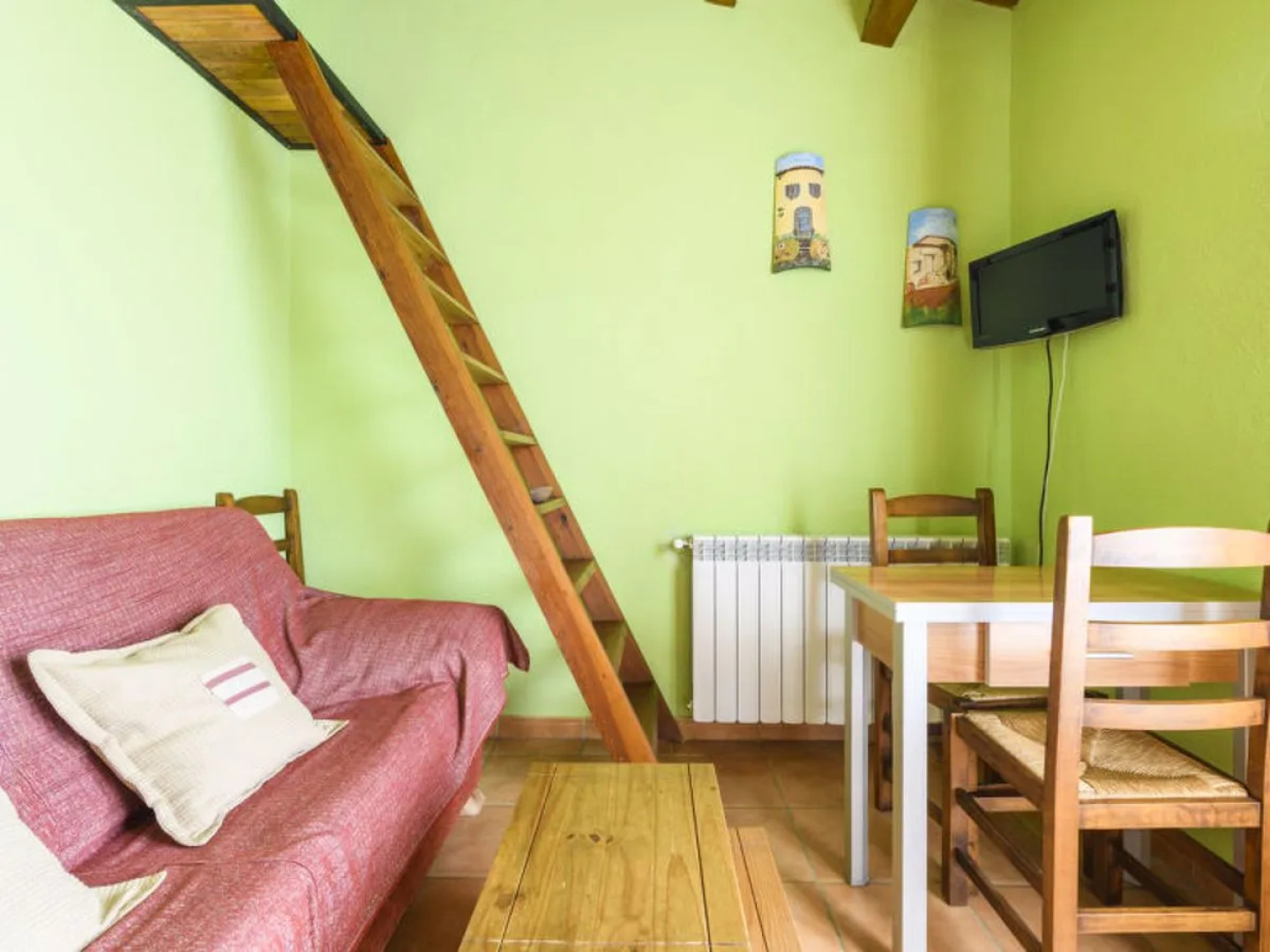 House Angelita Olocau del Rey 15068