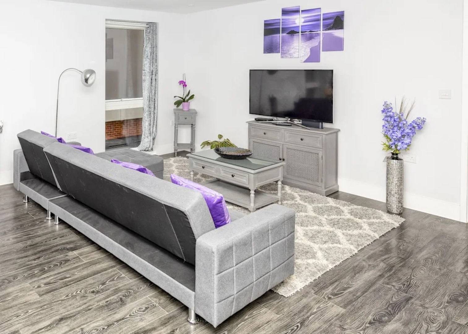 Luxury Bedford Riverside Apartment