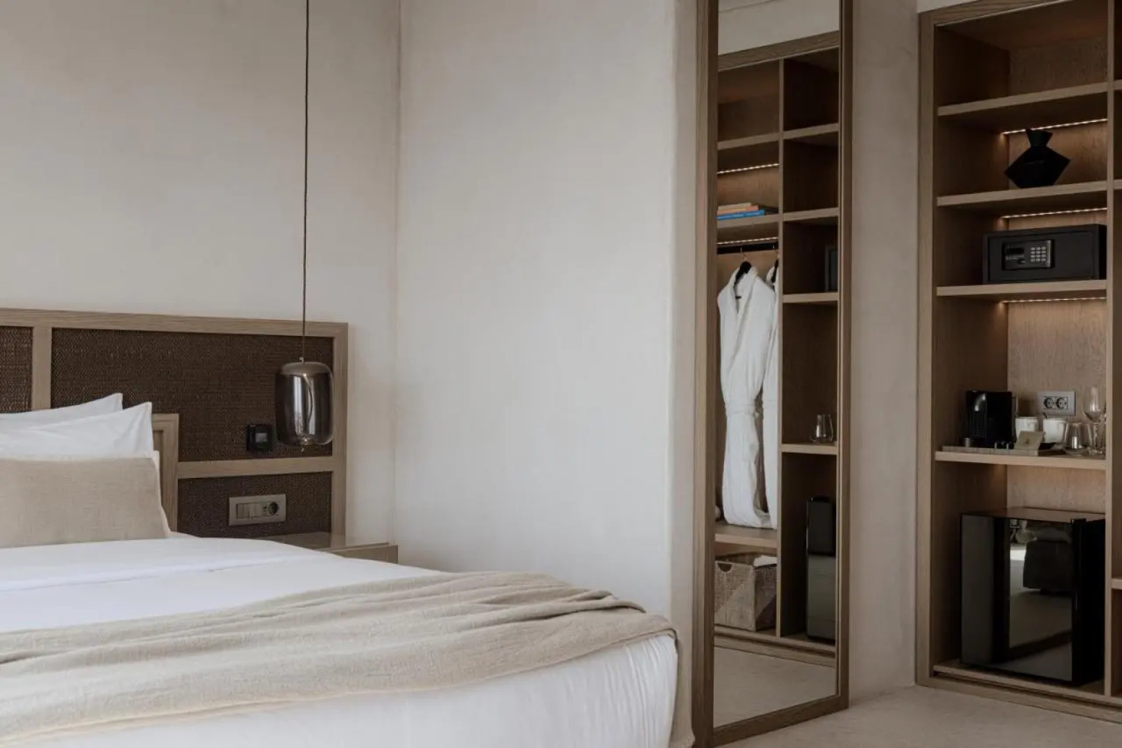 Enigma Hideaway Suites Mykonos