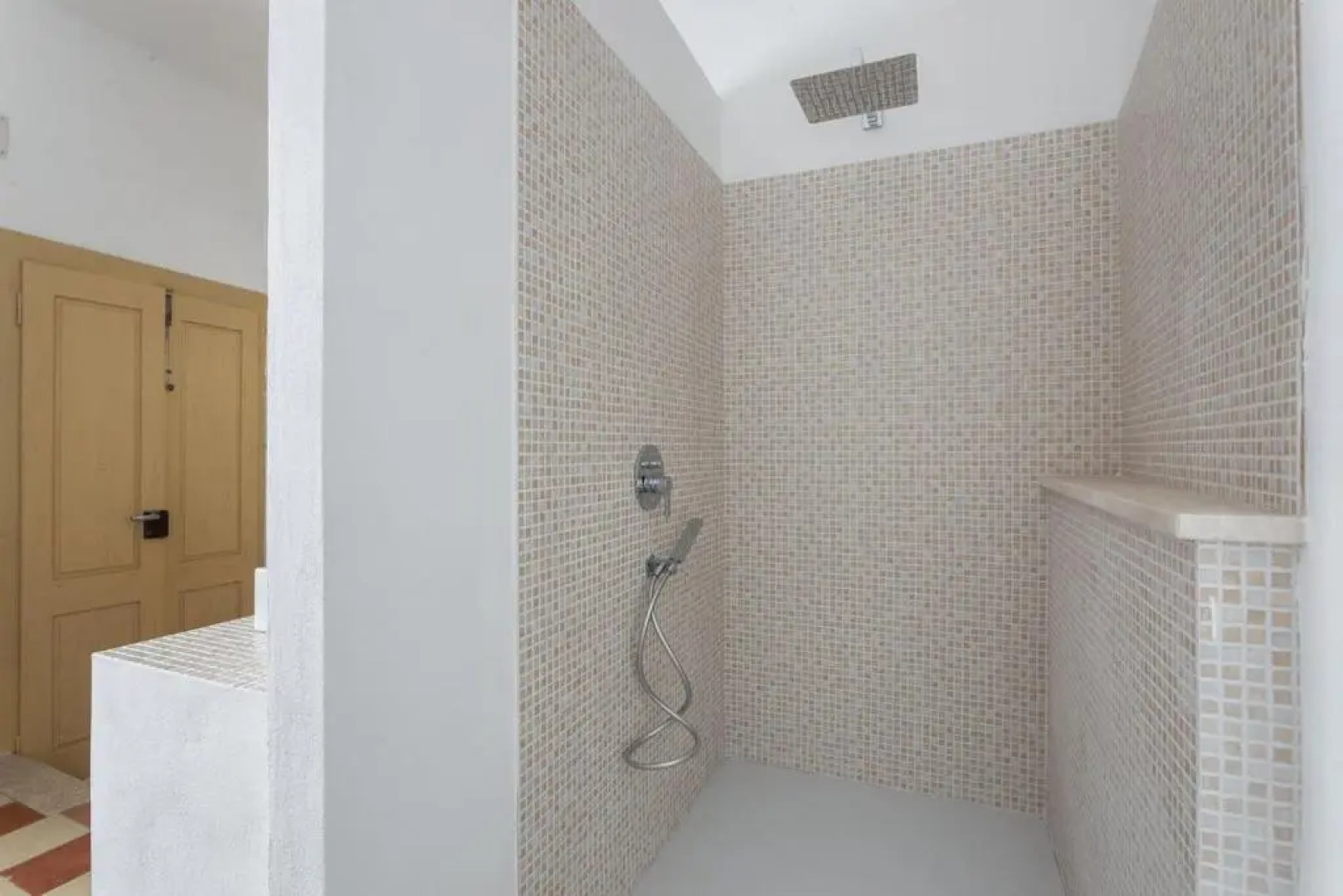 Authentic-large town villa in the historic center