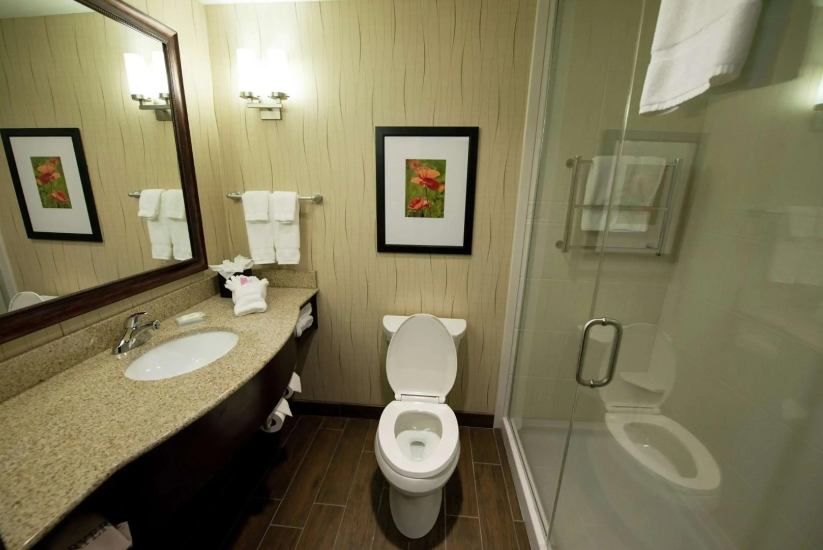 Holiday Inn Express & Suites Seattle South - Tukwila by IHG