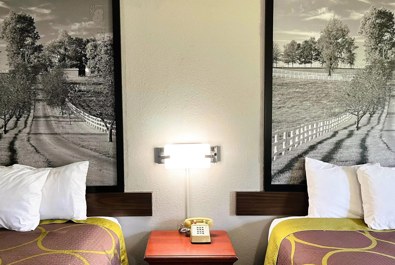 Super 8 by Wyndham Vincennes