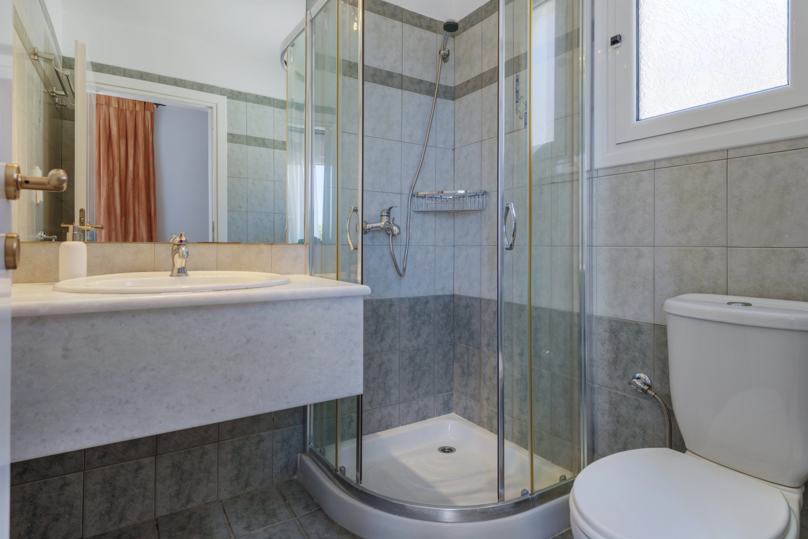 Sunrise Beach Suites