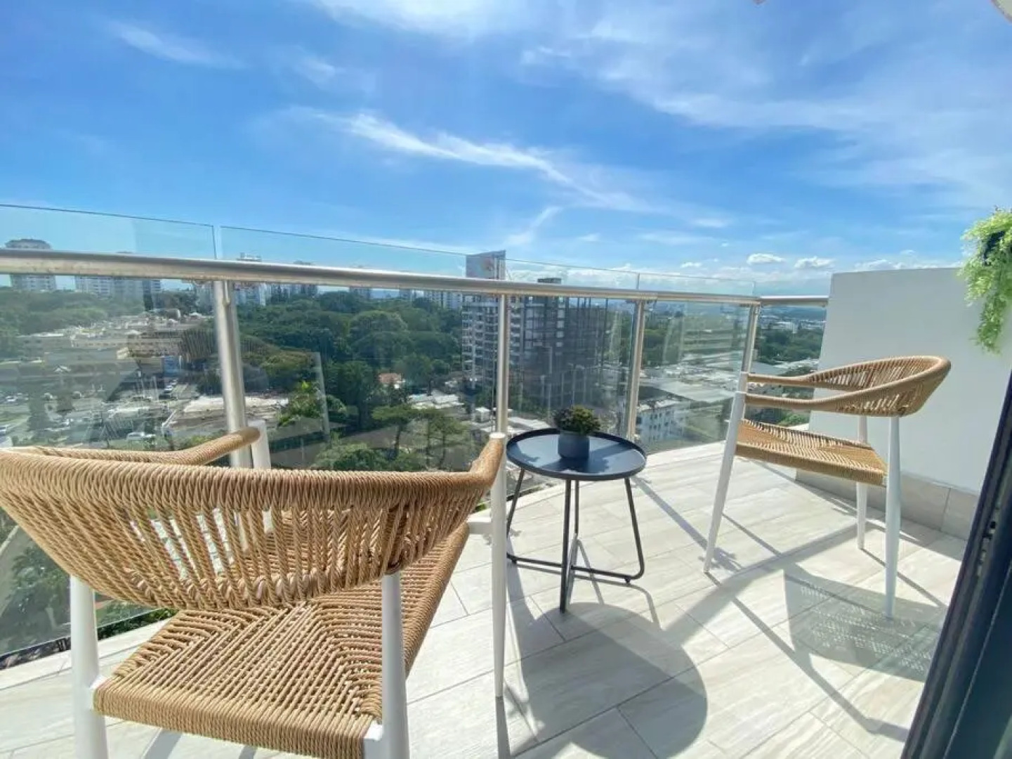 Soha Panorama B13 King Bed High Floor Balcony View