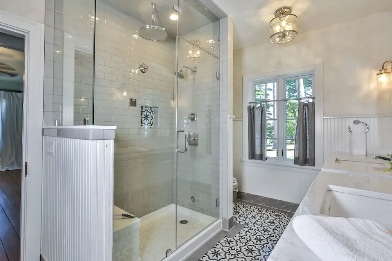 Indian Point Manor - Hiller Vacation S 9 Bedroom Estate