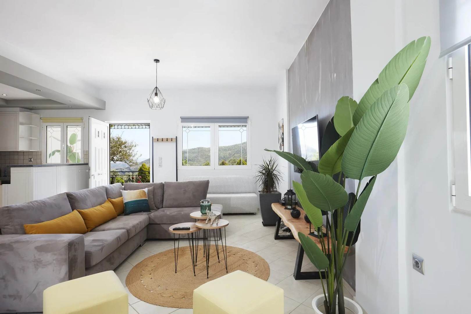 "Dafni Villa" A Place To Visit