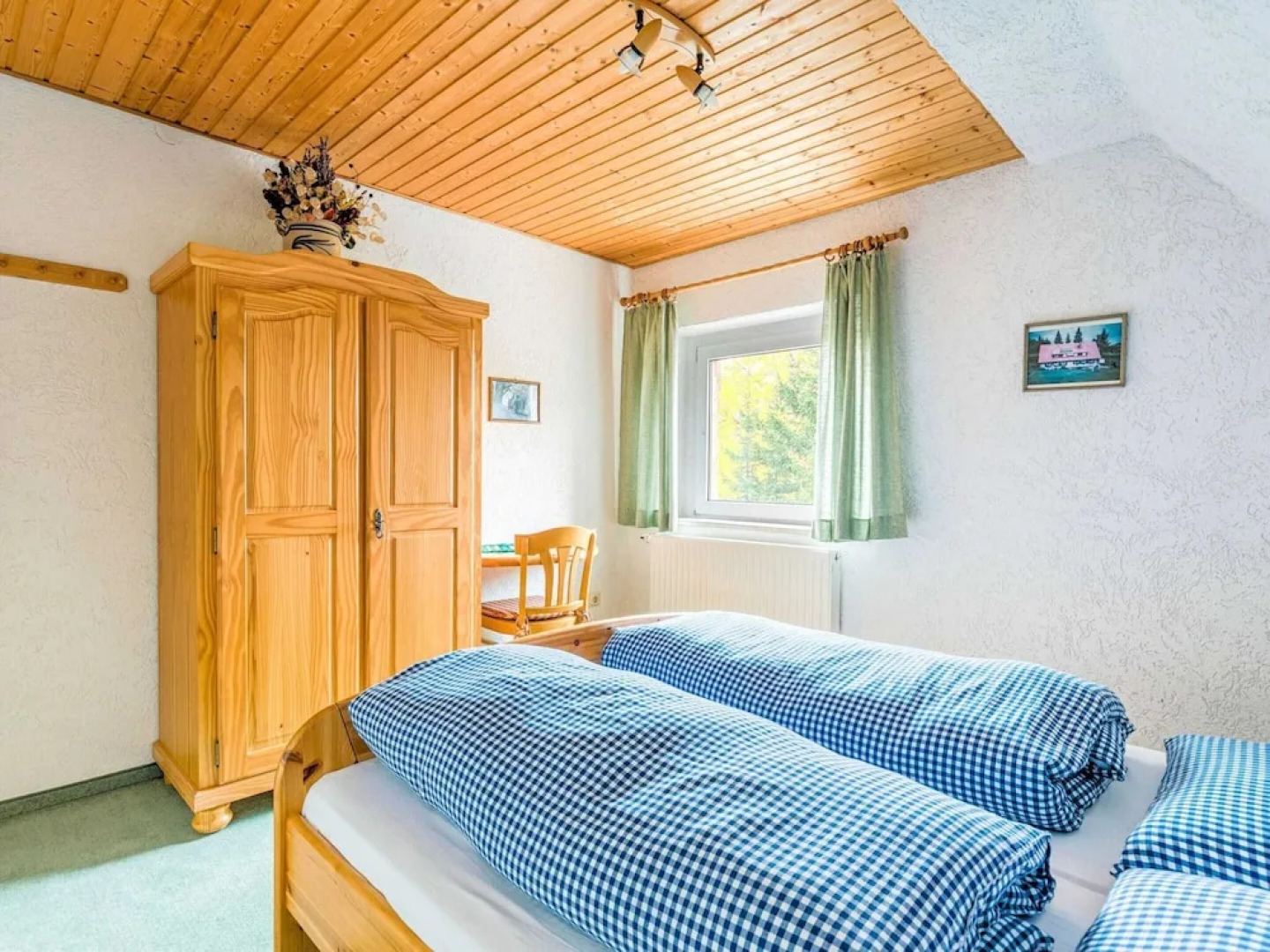 Lovely Holiday Home in Bad Tabarz With Garden