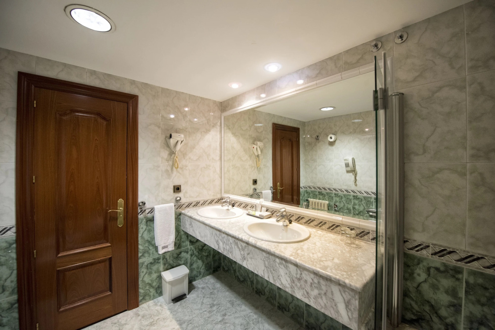 Hotel Carrís Almirante