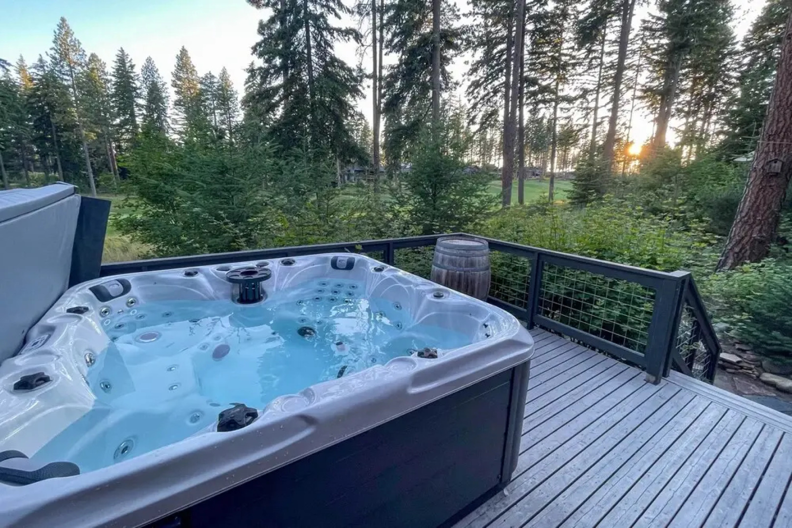 Modern Alpine Home on Prospector Golf Course!