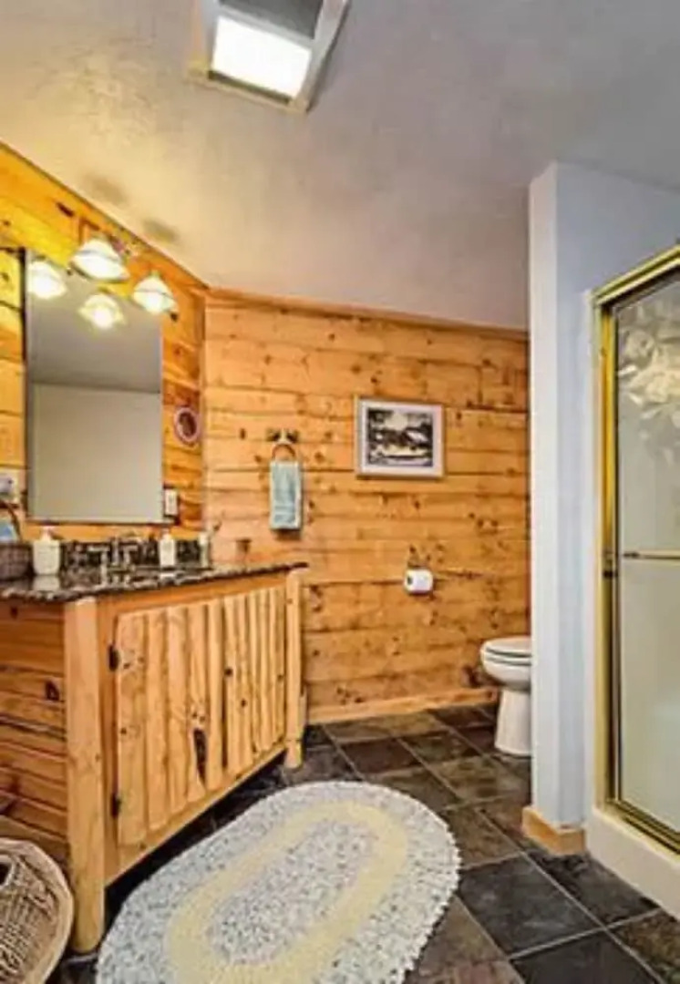 White River Lodge Bed and Breakfast