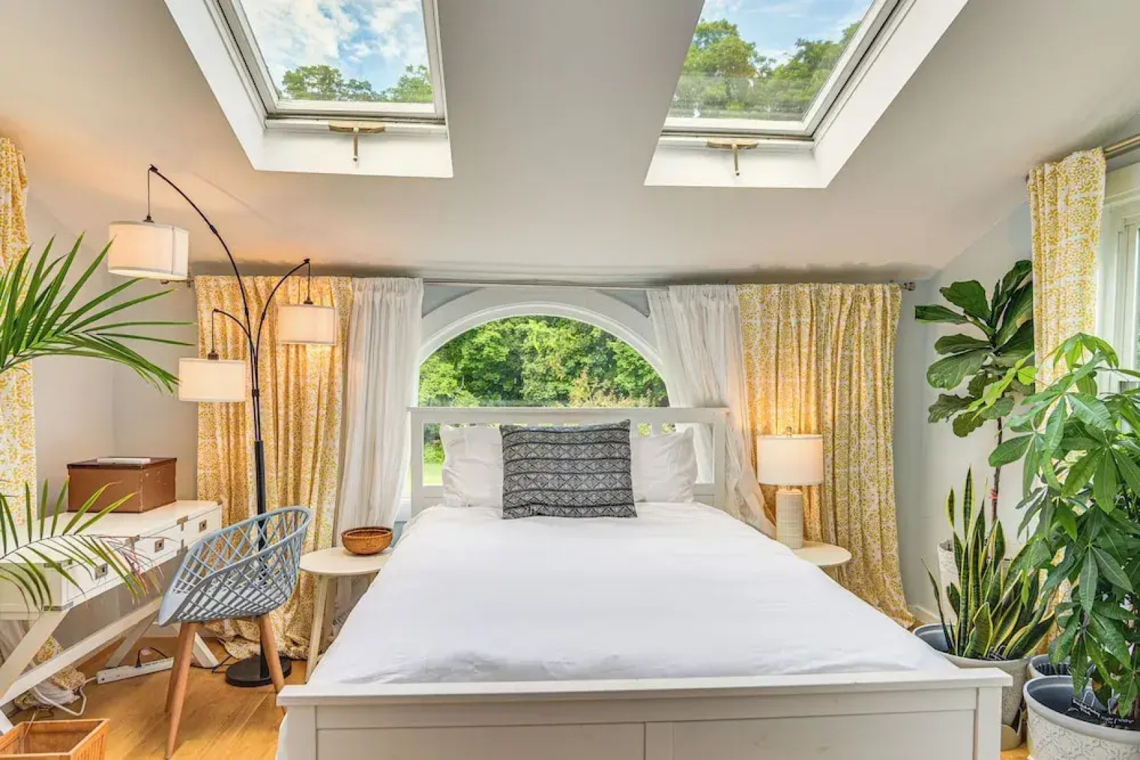 Private Heated Pool: Family Cottage in Plymouth!