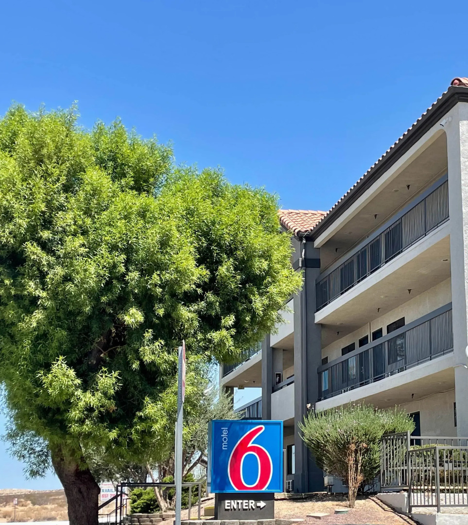 Motel 6 Barstow
