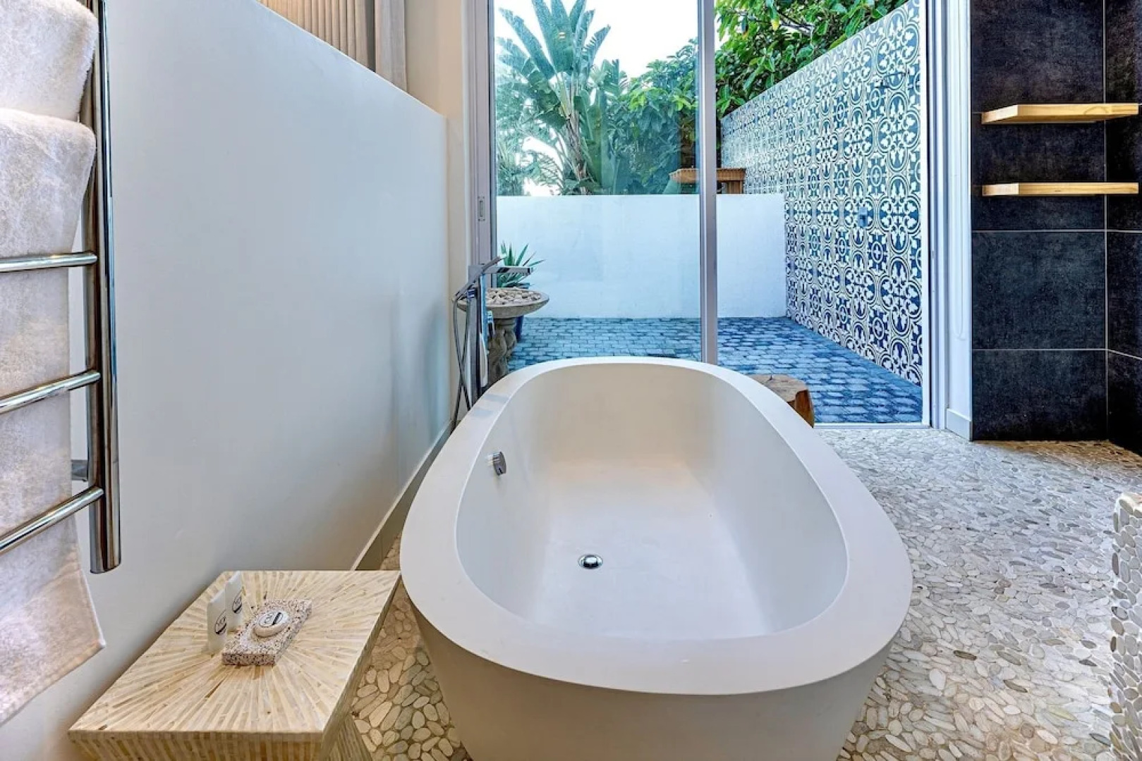 YOLO Spaces – The White House Boutique Villa